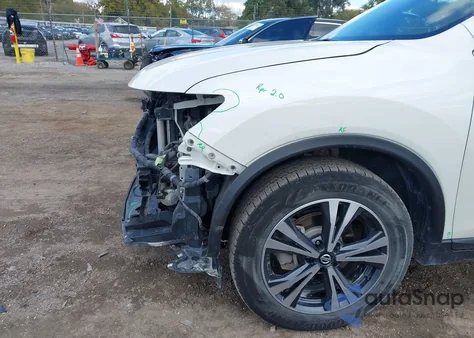 2017 Nissan Rogue Sl z USA, uszkodzony, nr VIN 5N1AT2MV0HC815592